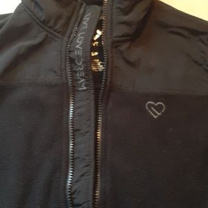 Live love dream jacket size small in Black